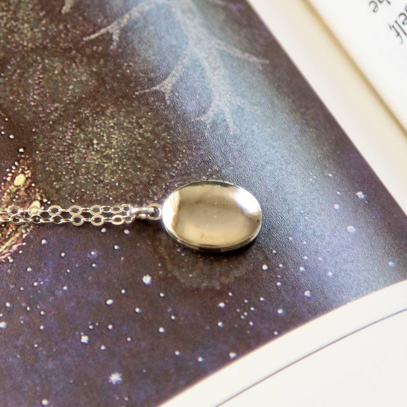 Vintage Mini Silver Oval Locket Necklace